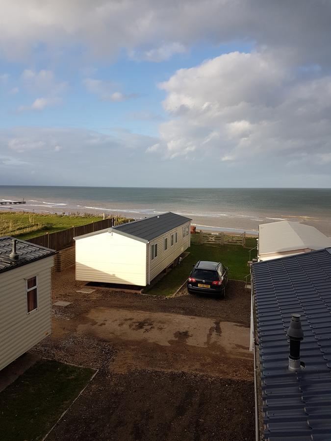 The Cliff Top Inn Bacton  Bagian luar foto